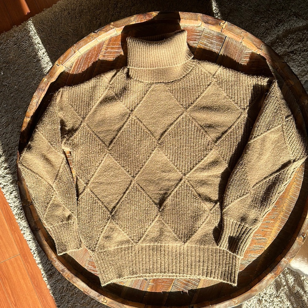 100% argyle wool turtleneck